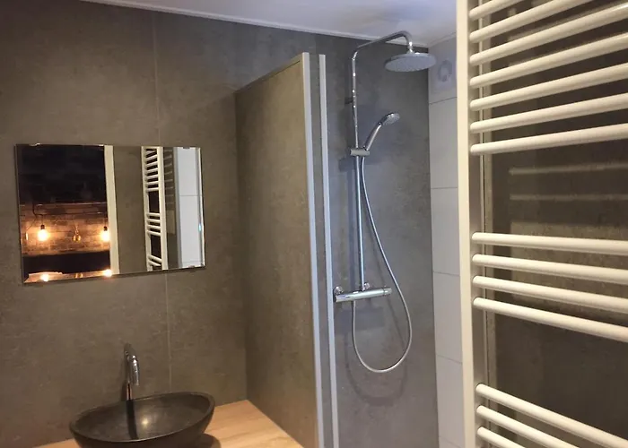 Pigeon I Cozy Near Forest For Two Пюттен